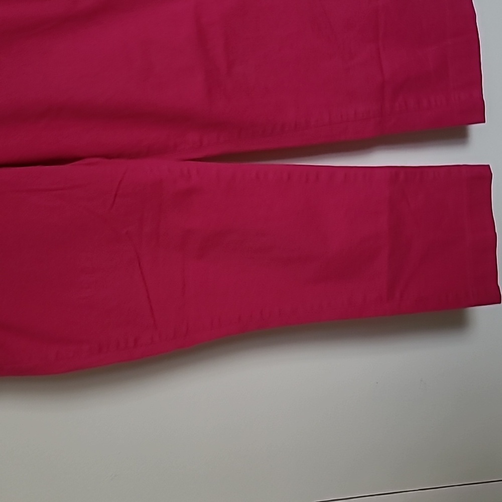 Capries - Picture 2 of 7